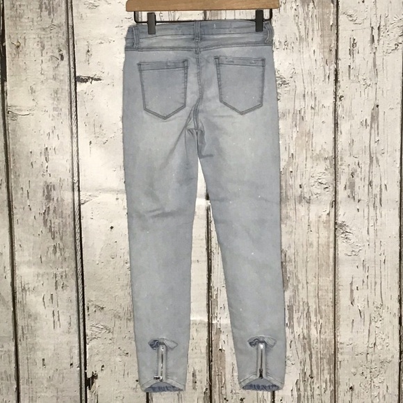 Chelsea‎ & Violet distressed zipper back skinny - Picture 6 of 10
